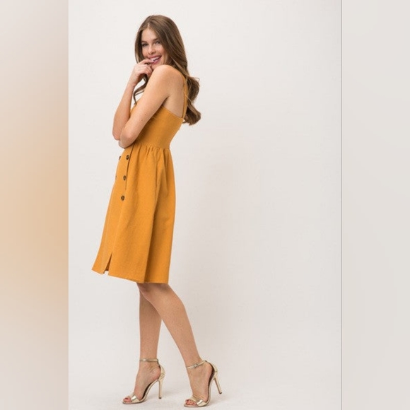 &Merci Sunflower Apron Dress - Size M - Picture 5 of 5